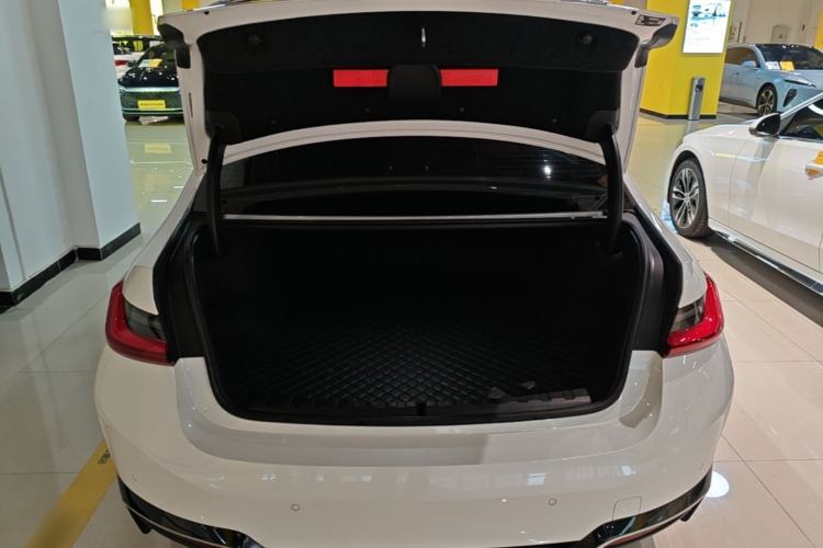 Used BMW i3 2022 eDrive 35 L Trunk