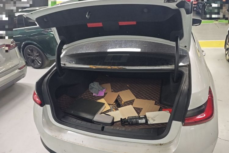 Used BMW i3 2022 eDrive 35 L Trunk