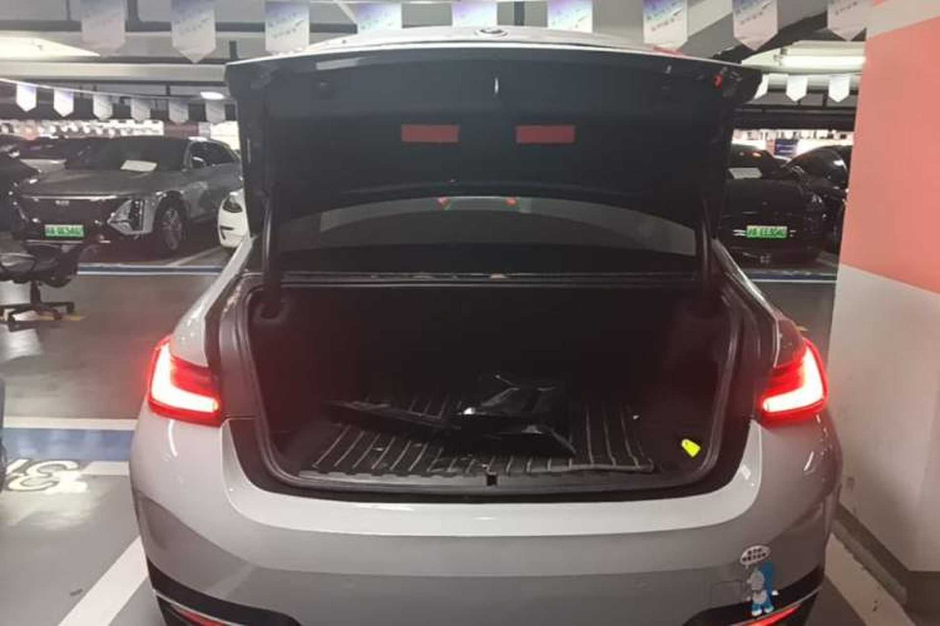 Used BMW i3 2022 eDrive 35 L Trunk