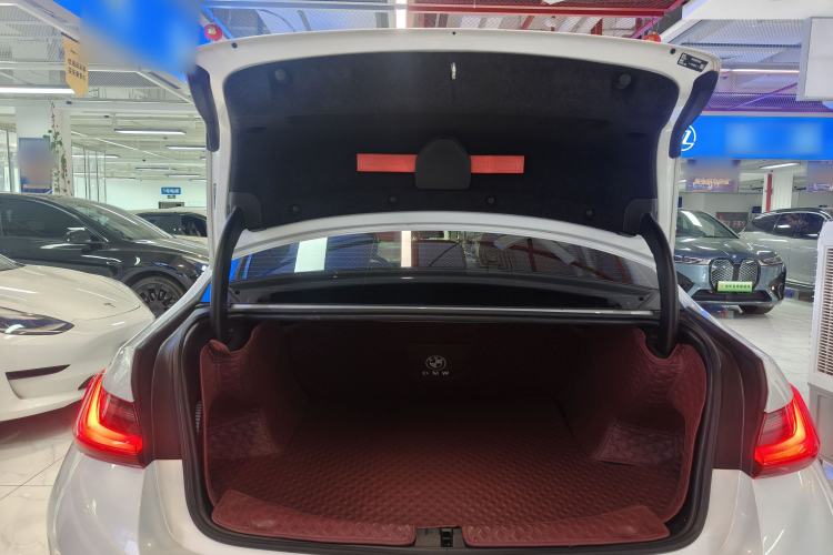 Used BMW i3 2022 eDrive 35 L Trunk