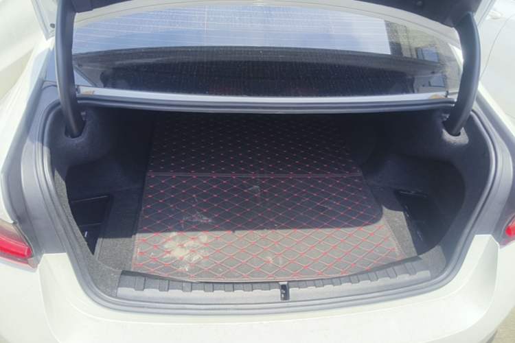 Used BMW i3 2022 eDrive 35 L Trunk