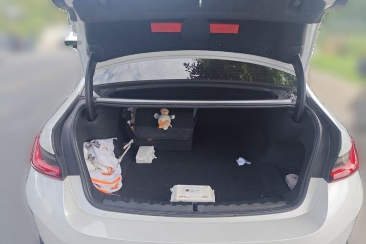 Used BMW i3 2022 eDrive 35 L Trunk