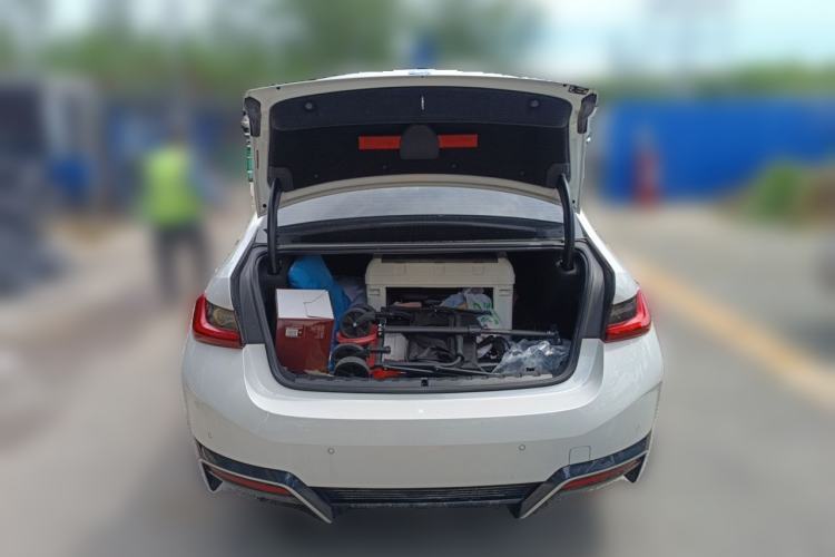 Used BMW i3 2022 eDrive 35 L Trunk