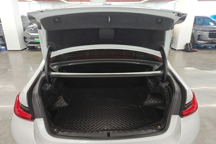 Used BMW i3 2022 eDrive 35 L Trunk