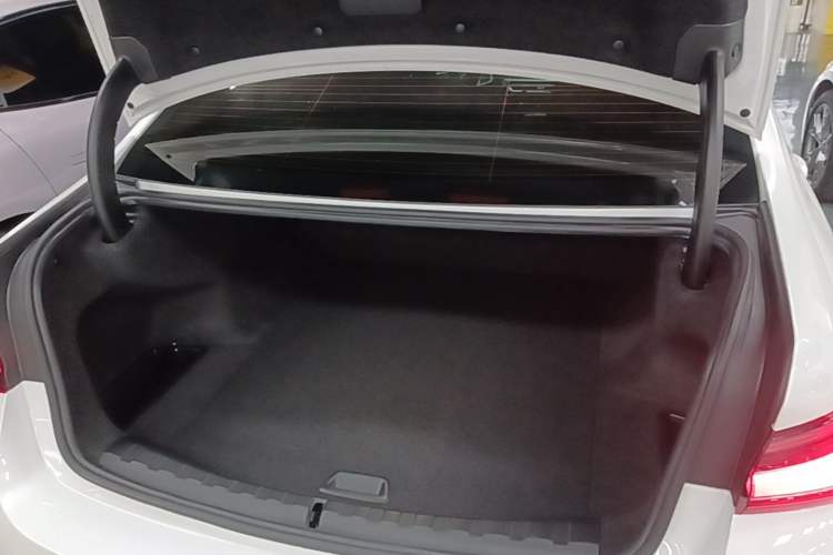 Used BMW i3 2022 eDrive 35 L Trunk