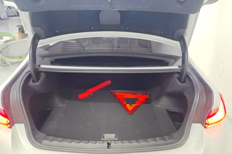 Used BMW i3 2022 eDrive 35 L Trunk