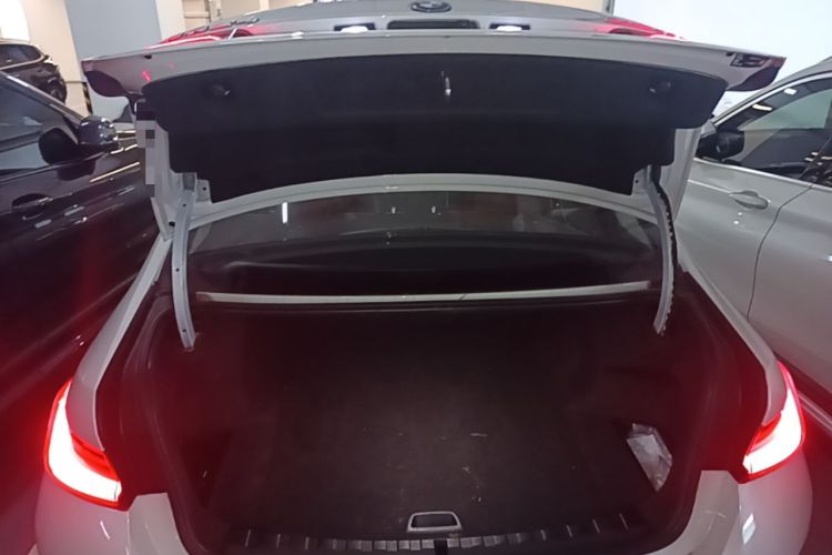 Used BMW i3 2022 eDrive 35 L Trunk
