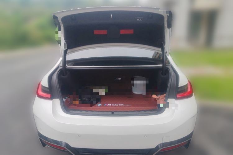 Used BMW i3 2022 eDrive 35 L Trunk