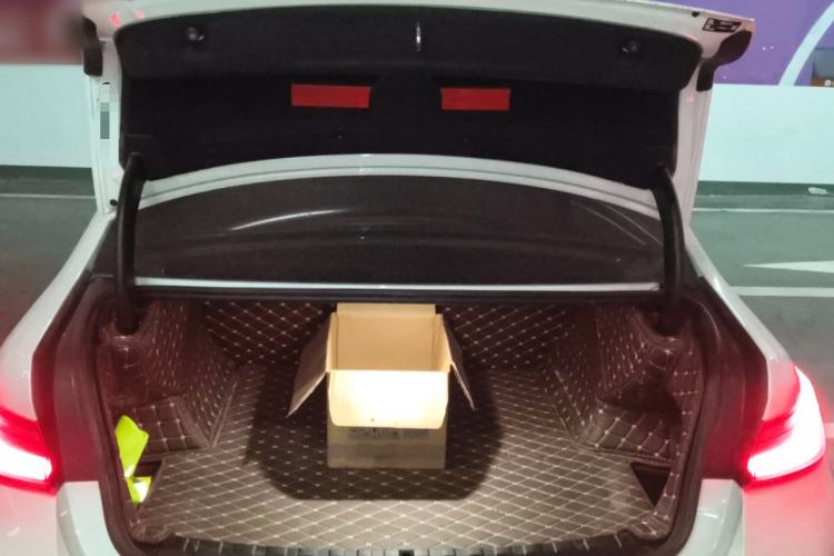 Used BMW i3 2022 eDrive 35 L Trunk
