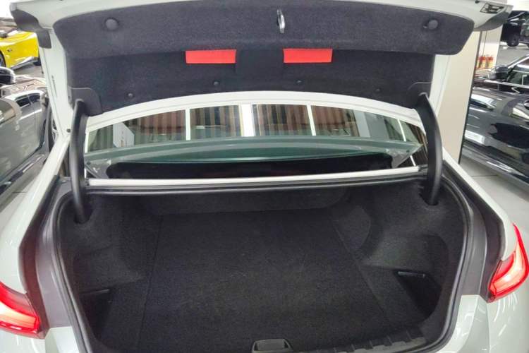 Used BMW i3 2022 eDrive 35 L Trunk