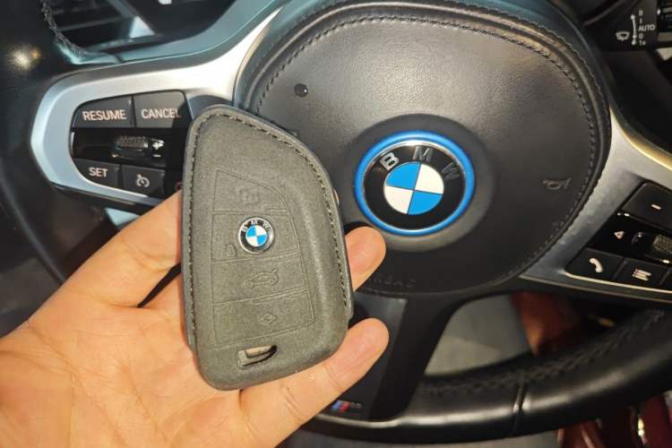 Used BMW i3 2022 eDrive 35 L Vehicle Key