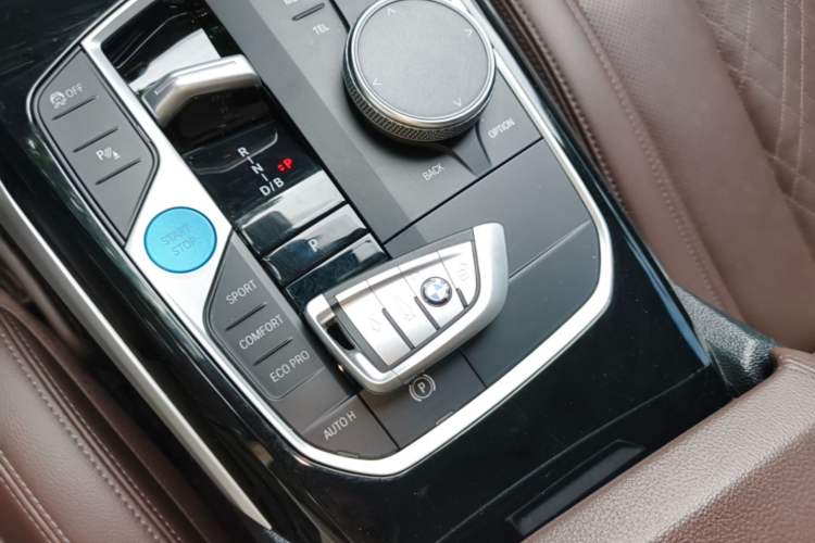 Used BMW i3 2022 eDrive 35 L Vehicle Key
