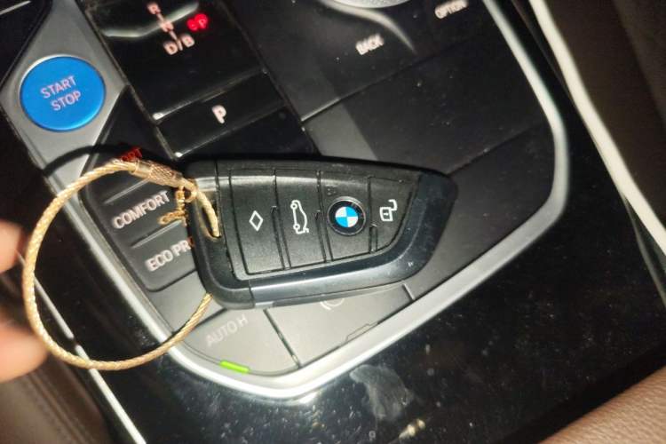 Used BMW i3 2022 eDrive 35 L Vehicle Key