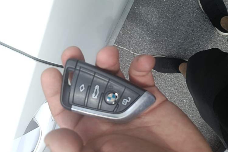 Used BMW i3 2022 eDrive 35 L Vehicle Key