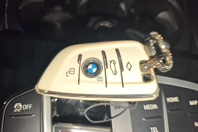 Used BMW i3 2022 eDrive 35 L Vehicle Key