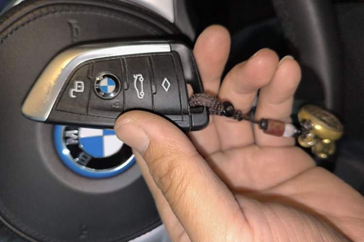 Used BMW i3 2022 eDrive 35 L Vehicle Key