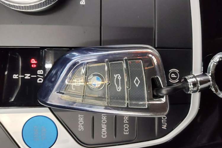 Used BMW i3 2022 eDrive 35 L Vehicle Key