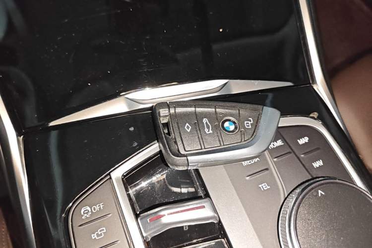 Used BMW i3 2022 eDrive 35 L Vehicle Key