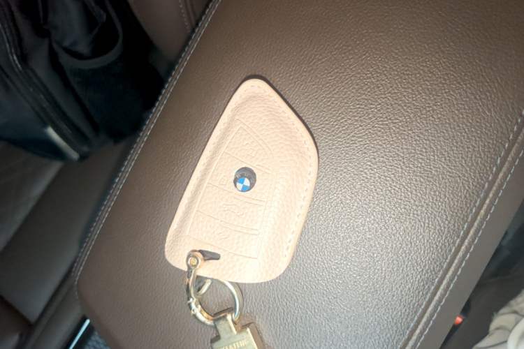 Used BMW i3 2022 eDrive 35 L Vehicle Key