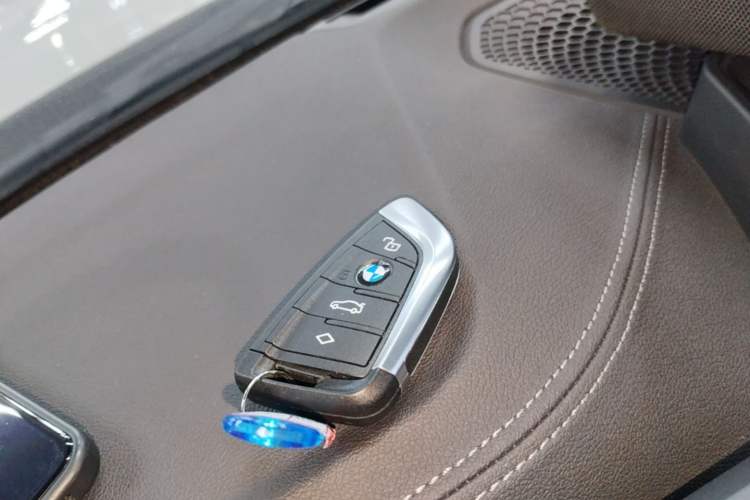 Used BMW i3 2022 eDrive 35 L Vehicle Key