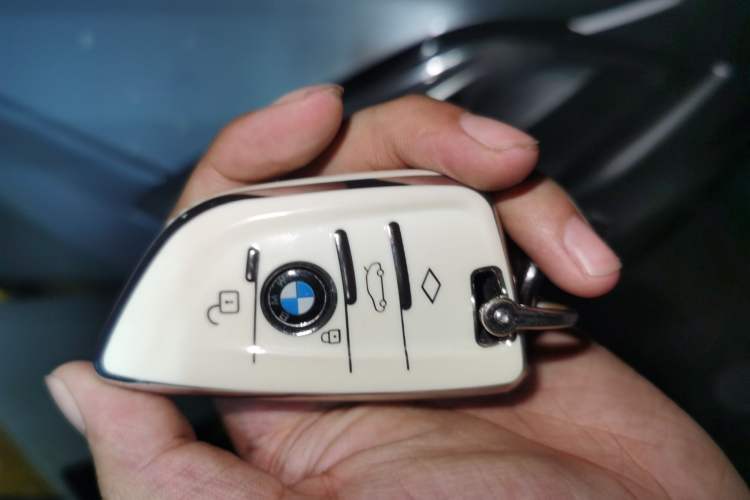 Used BMW i3 2022 eDrive 35 L Vehicle Key