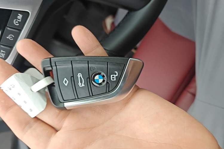 Used BMW i3 2022 eDrive 35 L Vehicle Key