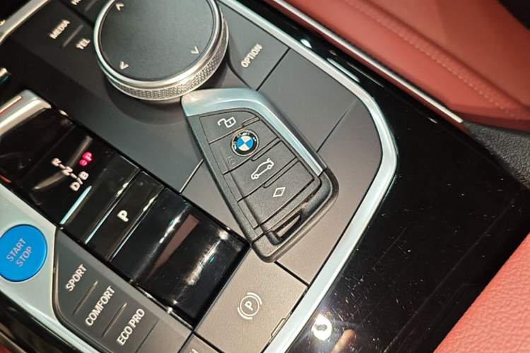 Used BMW i3 2022 eDrive 35 L Vehicle Key