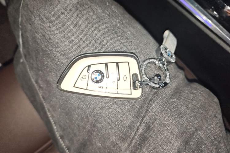 Used BMW i3 2022 eDrive 35 L Vehicle Key