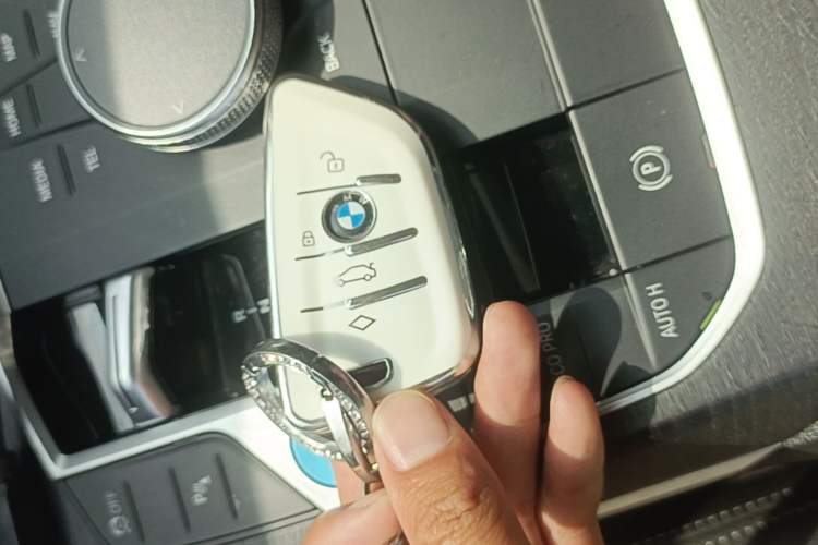 Used BMW i3 2022 eDrive 35 L Vehicle Key