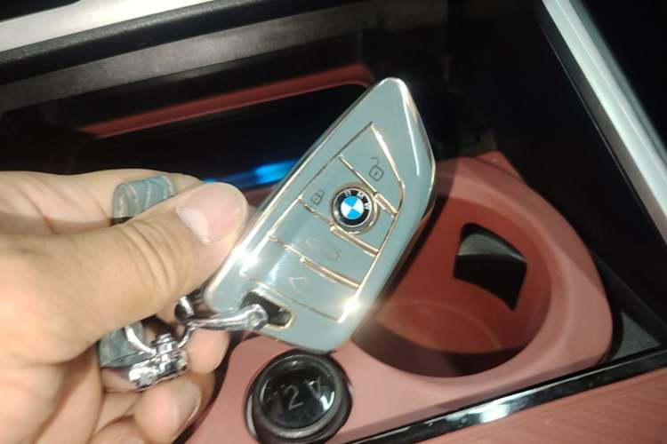 Used BMW i3 2022 eDrive 35 L Vehicle Key