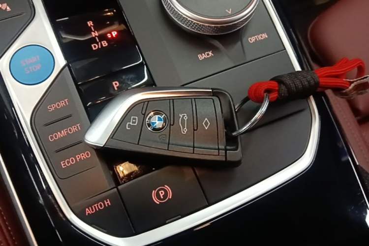 Used BMW i3 2022 eDrive 35 L Vehicle Key