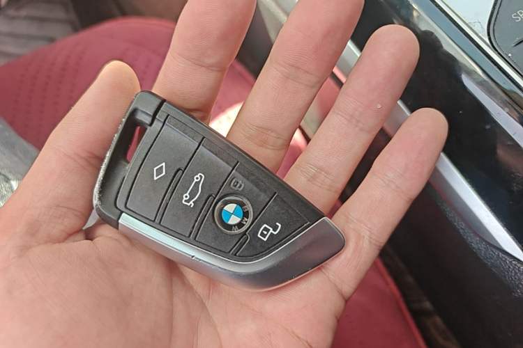 Used BMW i3 2022 eDrive 35 L Vehicle Key