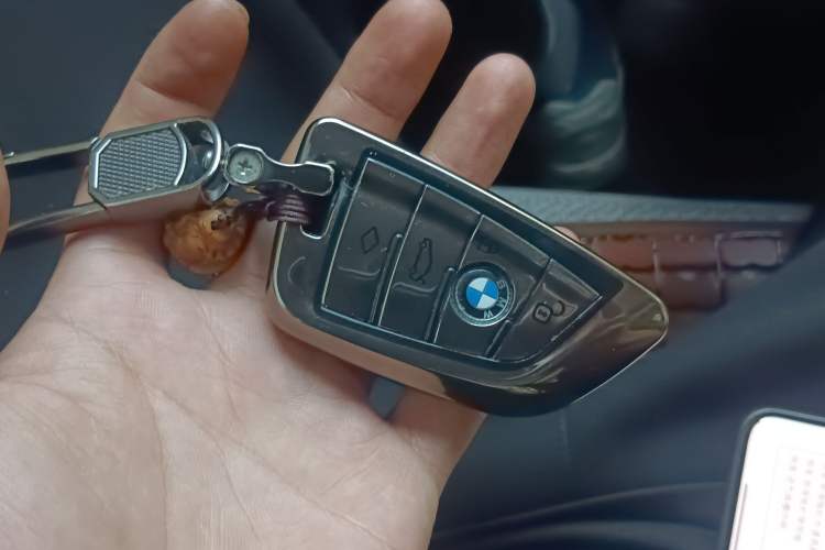 Used BMW i3 2022 eDrive 35 L Vehicle Key