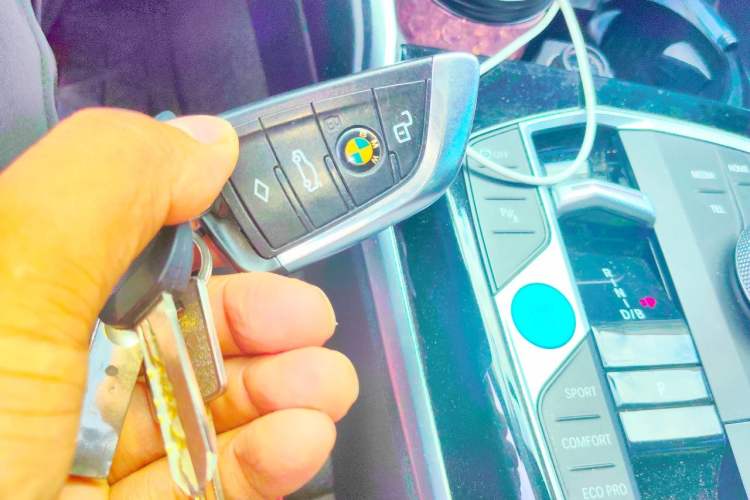 Used BMW i3 2022 eDrive 35 L Vehicle Key
