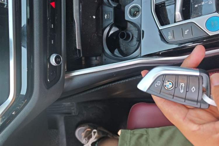 Used BMW i3 2022 eDrive 35 L Vehicle Key