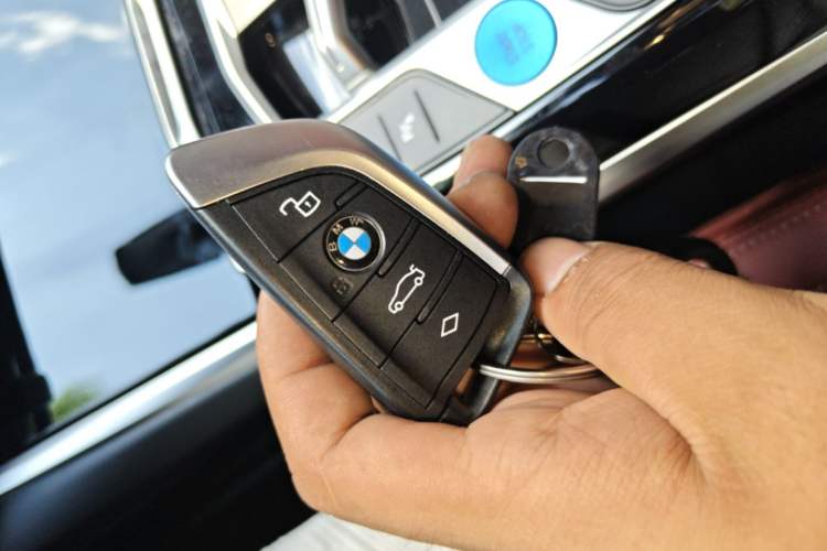 Used BMW i3 2022 eDrive 35 L Vehicle Key