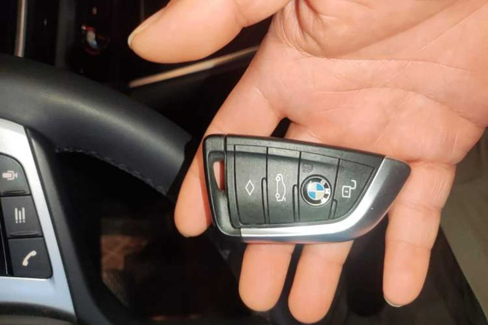 Used BMW i3 2022 eDrive 35 L Vehicle Key