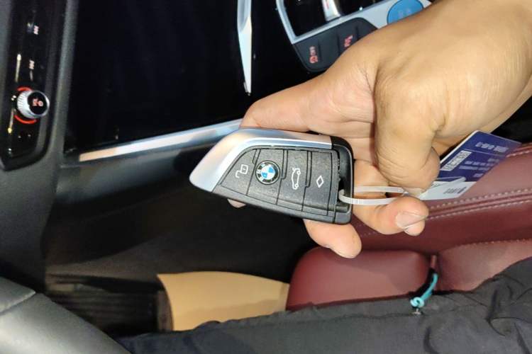 Used BMW i3 2022 eDrive 35 L Vehicle Key