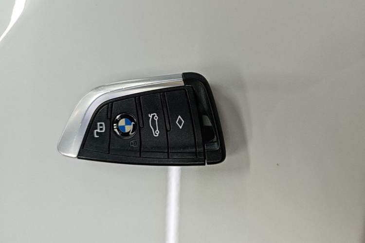 Used BMW i3 2022 eDrive 35 L Vehicle Key