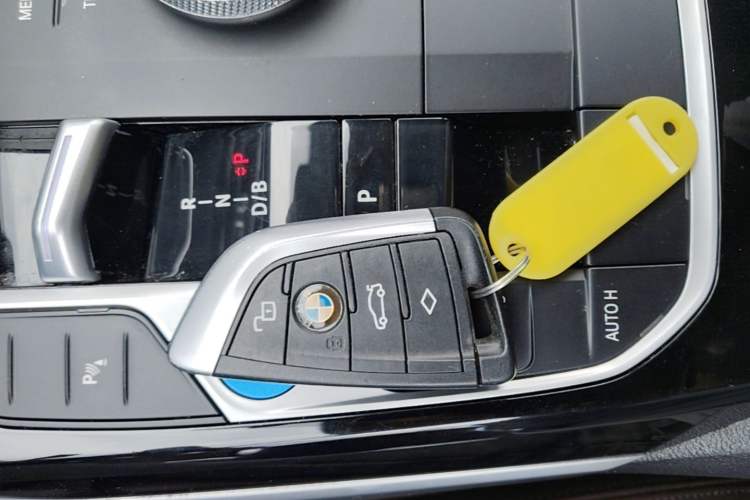 Used BMW i3 2022 eDrive 35 L Vehicle Key
