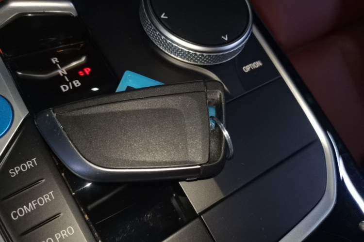 Used BMW i3 2022 eDrive 35 L Vehicle Key