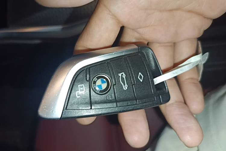 Used BMW i3 2022 eDrive 35 L Vehicle Key