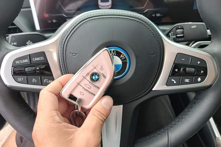 Used BMW i3 2022 eDrive 35 L Vehicle Key