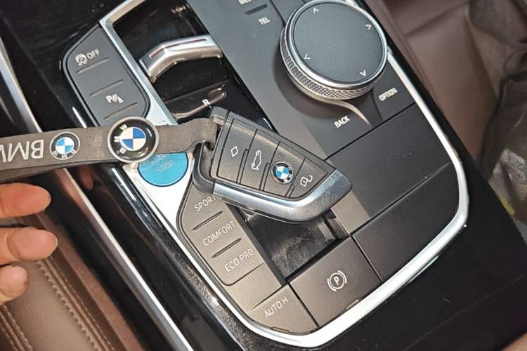 Used BMW i3 2022 eDrive 35 L Vehicle Key
