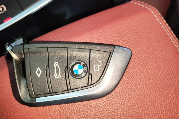 Used BMW i3 2022 eDrive 35 L Vehicle Key