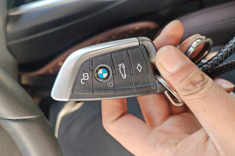Used BMW i3 2022 eDrive 35 L Vehicle Key