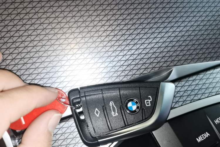 Used BMW i3 2022 eDrive 35 L Vehicle Key