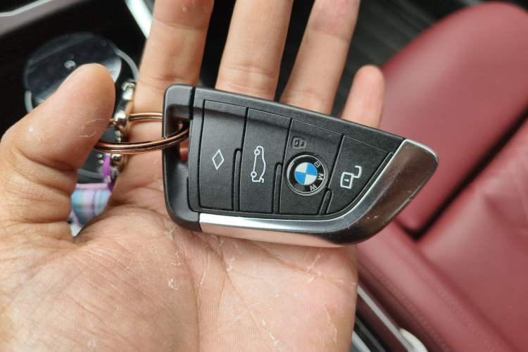 Used BMW i3 2022 eDrive 35 L Vehicle Key