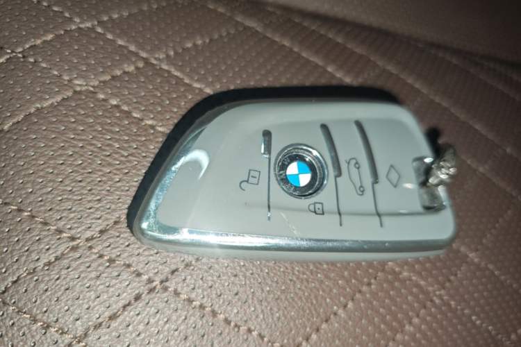 Used BMW i3 2022 eDrive 35 L Vehicle Key