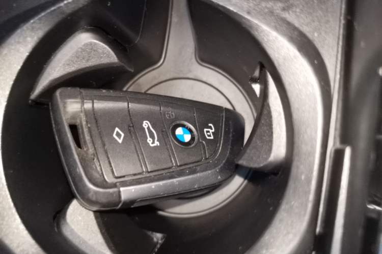 Used BMW i3 2022 eDrive 35 L Vehicle Key